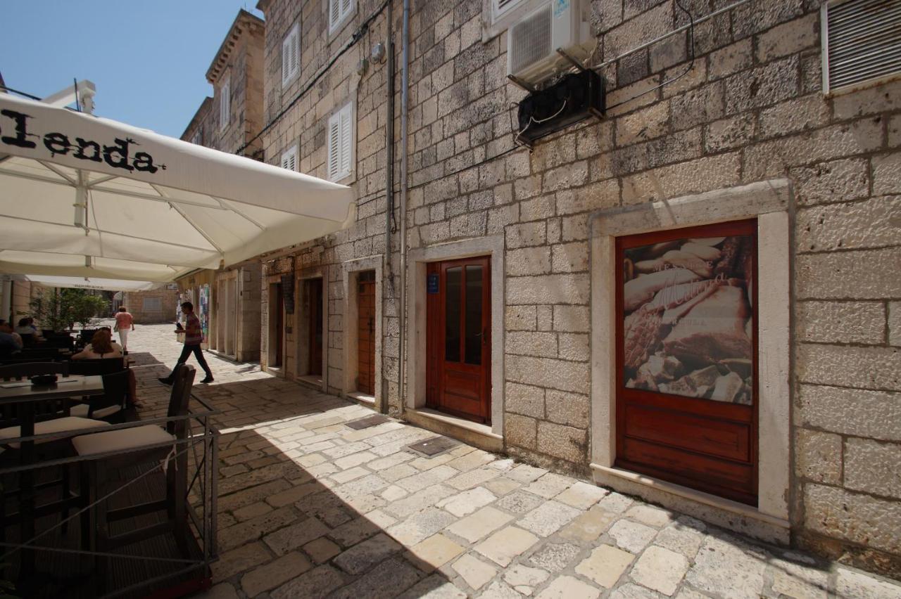 Milina * Korcula Town